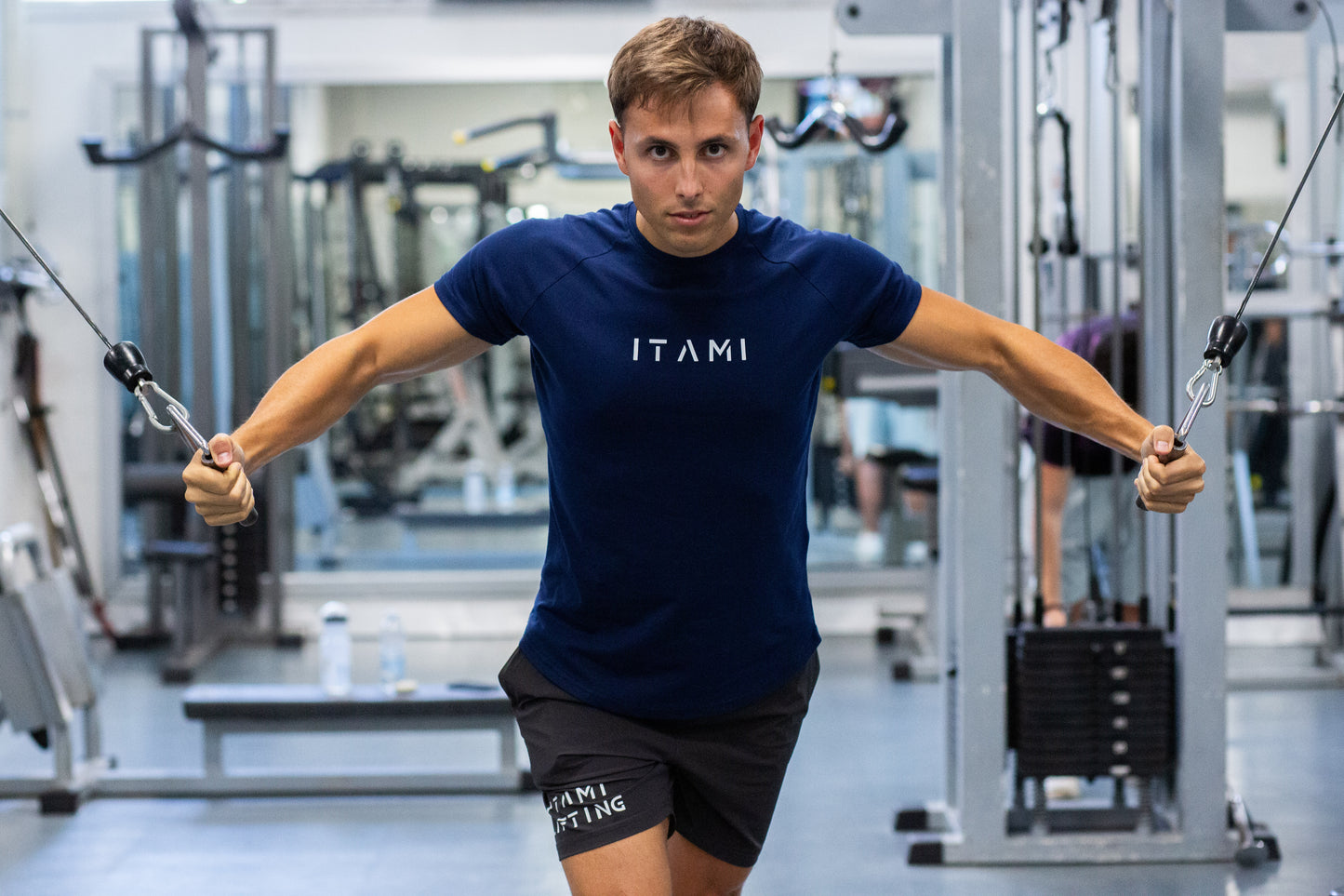 NAVY PERFOMANCE TEE