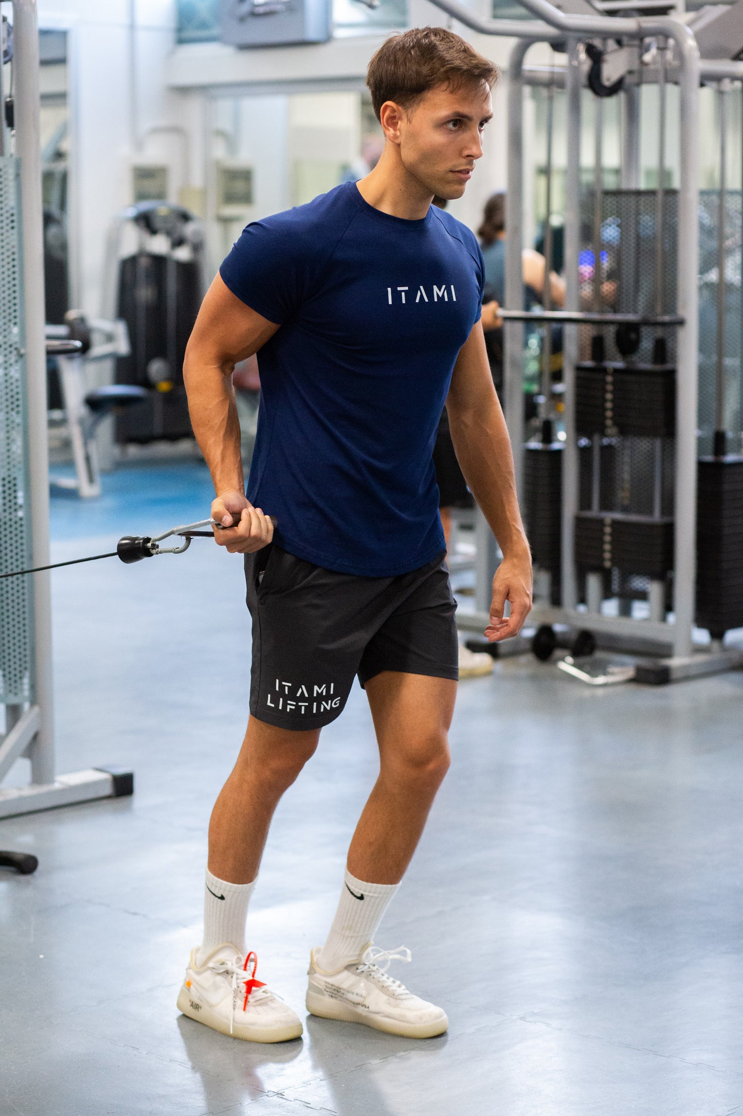 NAVY PERFOMANCE TEE