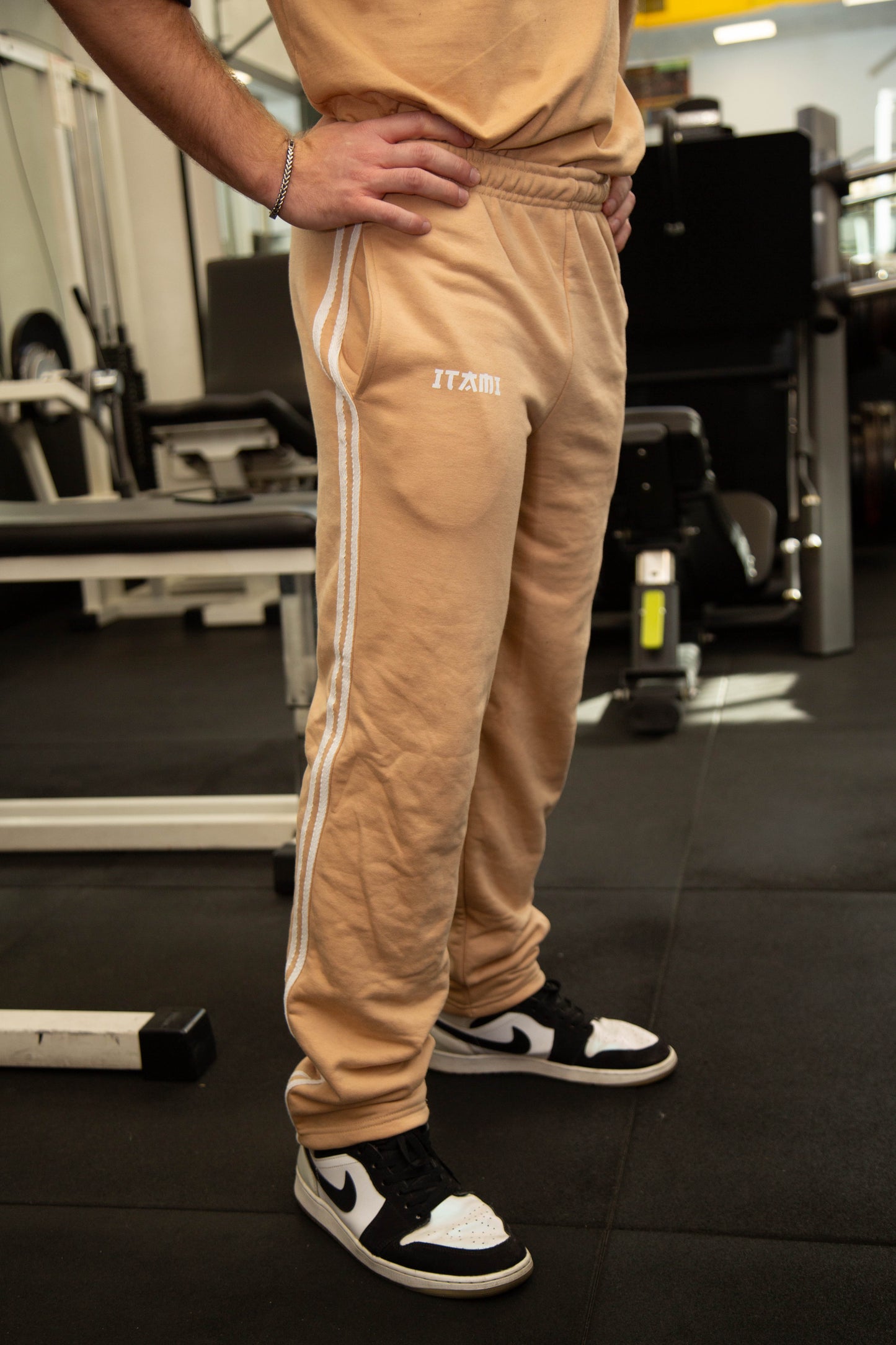 RONIN JOGGERS OVER - SAND - ITAMI FITNESS BRAND