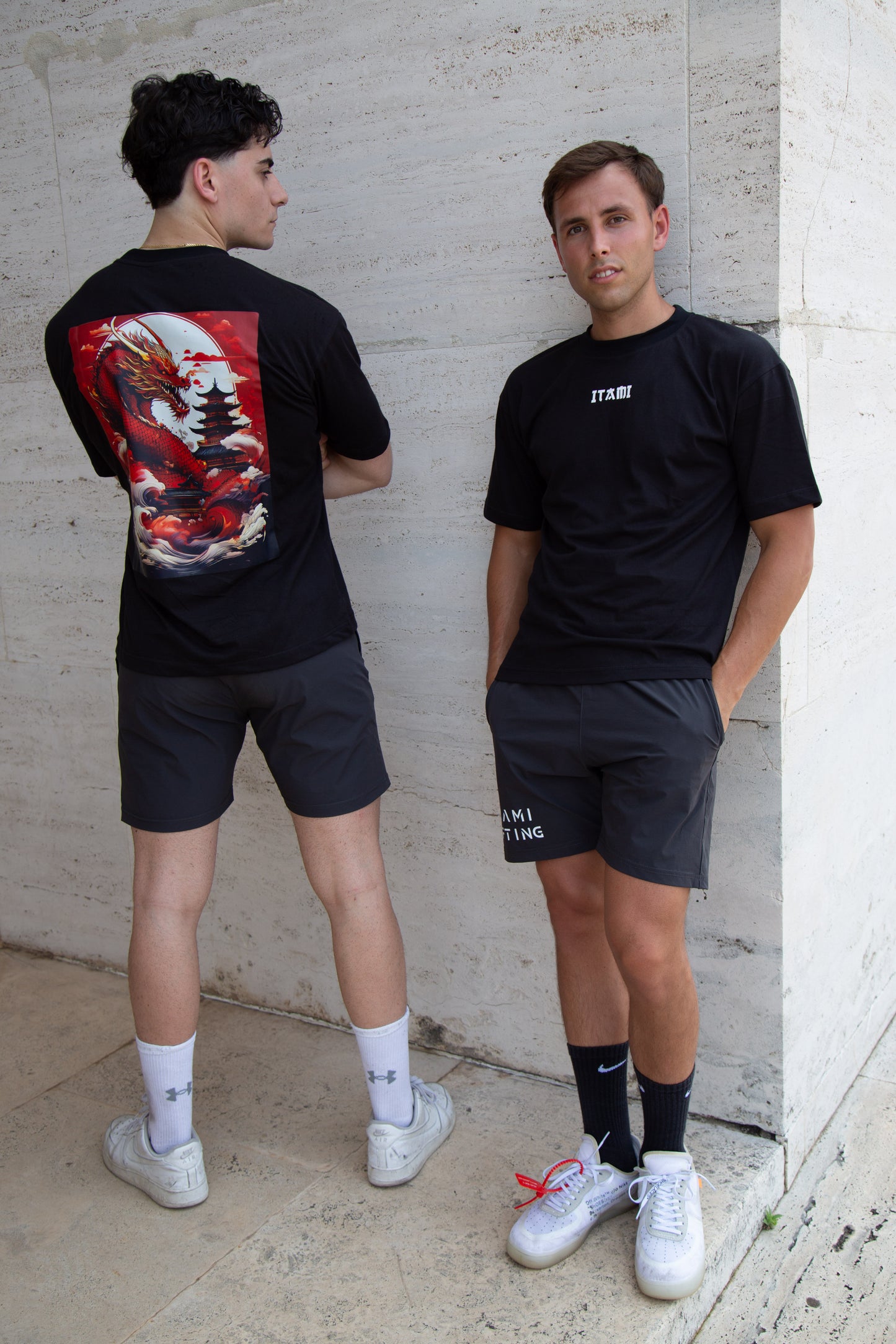 RED REIGN OVERSIZE TEE