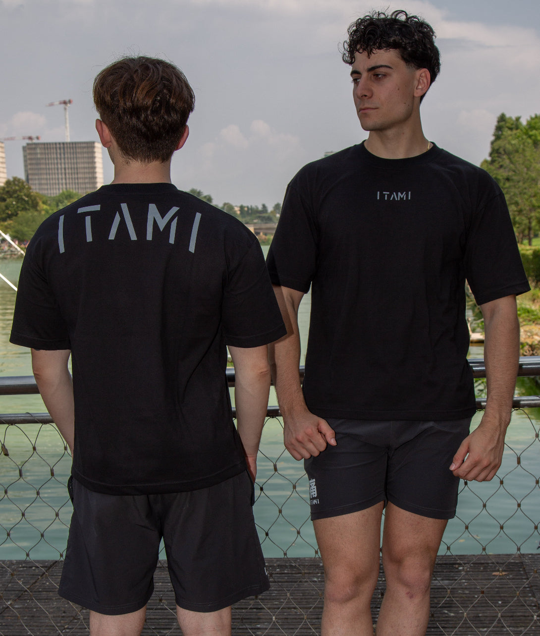 KAGE OVERSIZE TEE