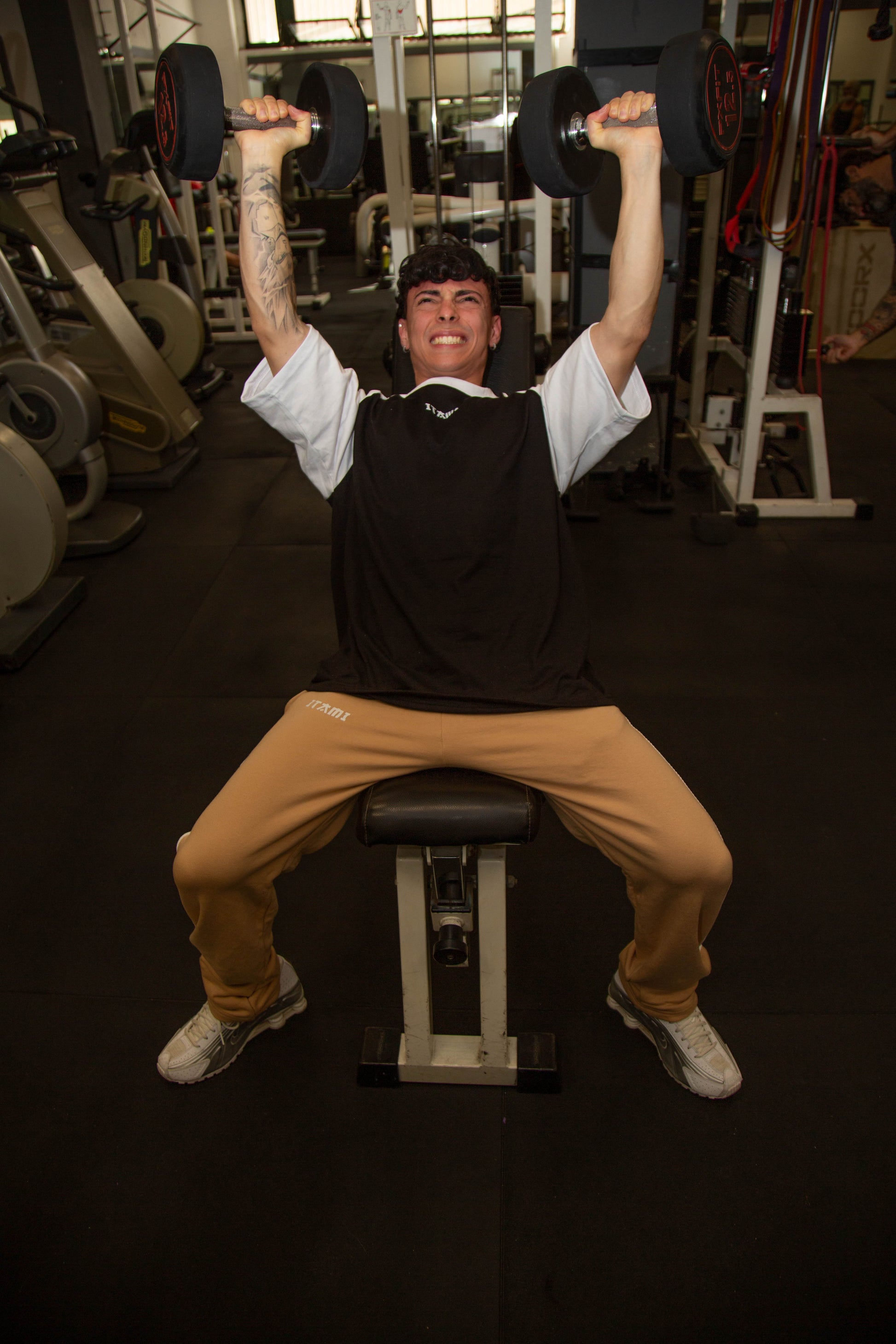 BUSHI OVERSIZE TEE - WHITE & BLACK - ITAMI FITNESS BRAND