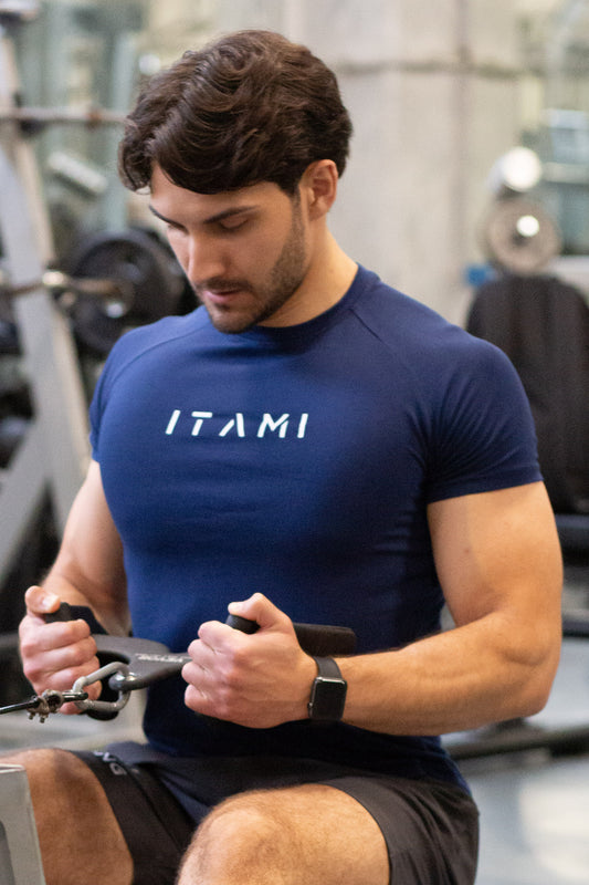 NAVY PERFOMANCE TEE