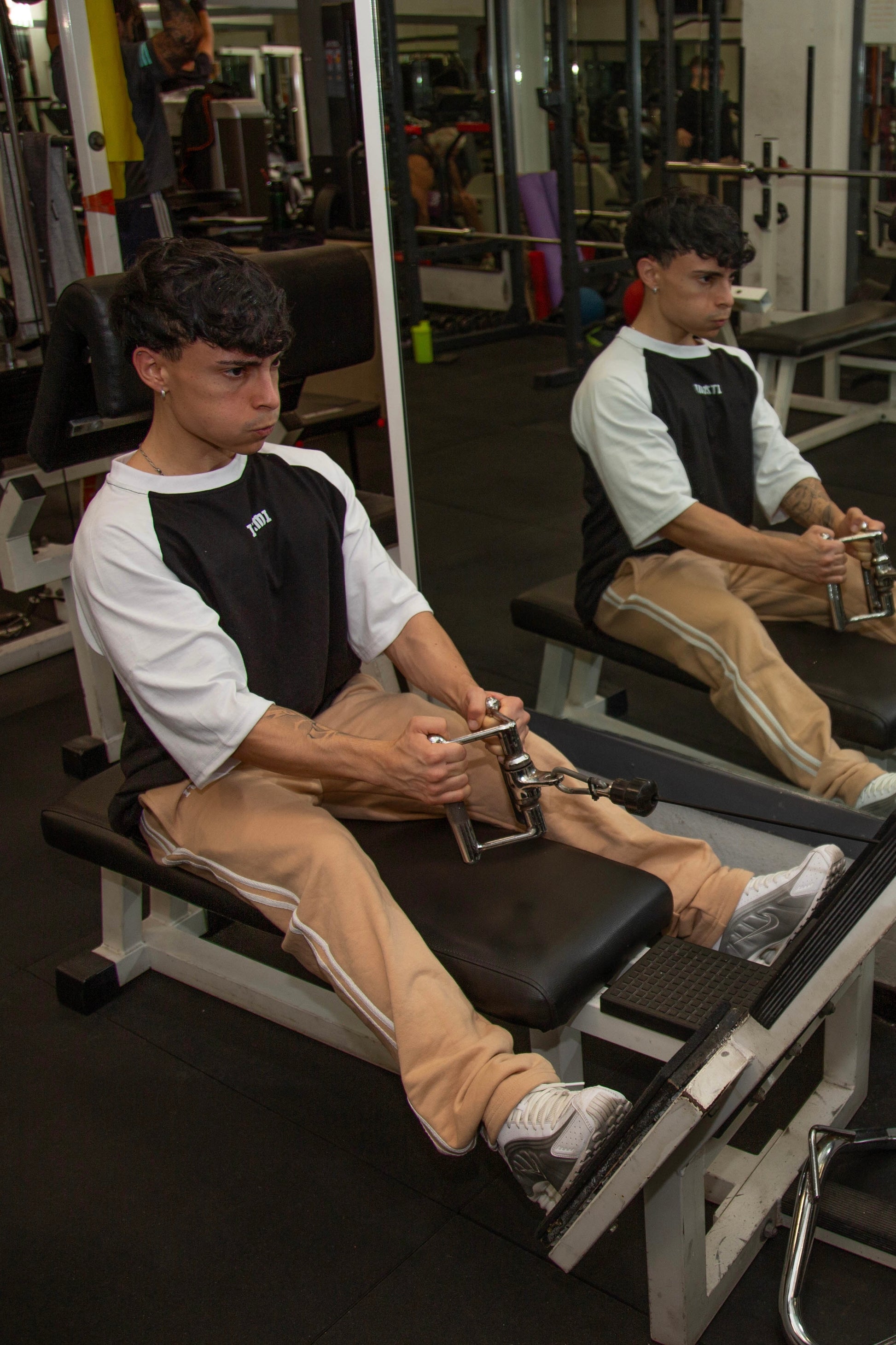 BUSHI OVERSIZE TEE - WHITE & BLACK - ITAMI FITNESS BRAND