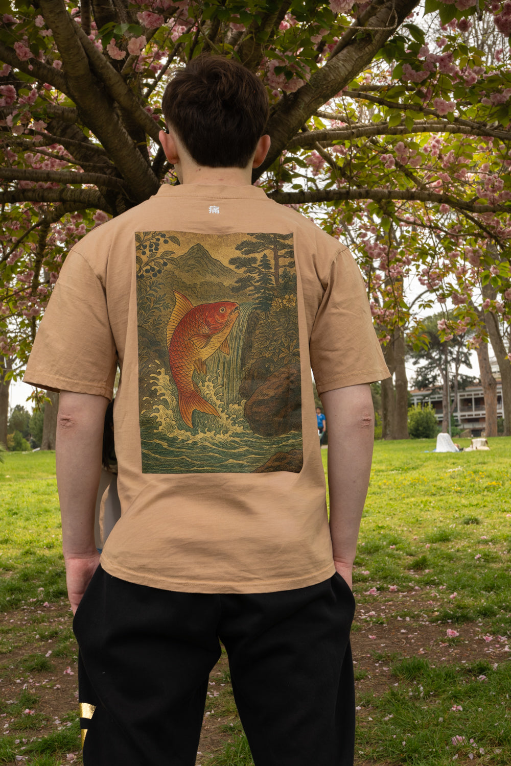 KOI RISE OVERSIZE TEE